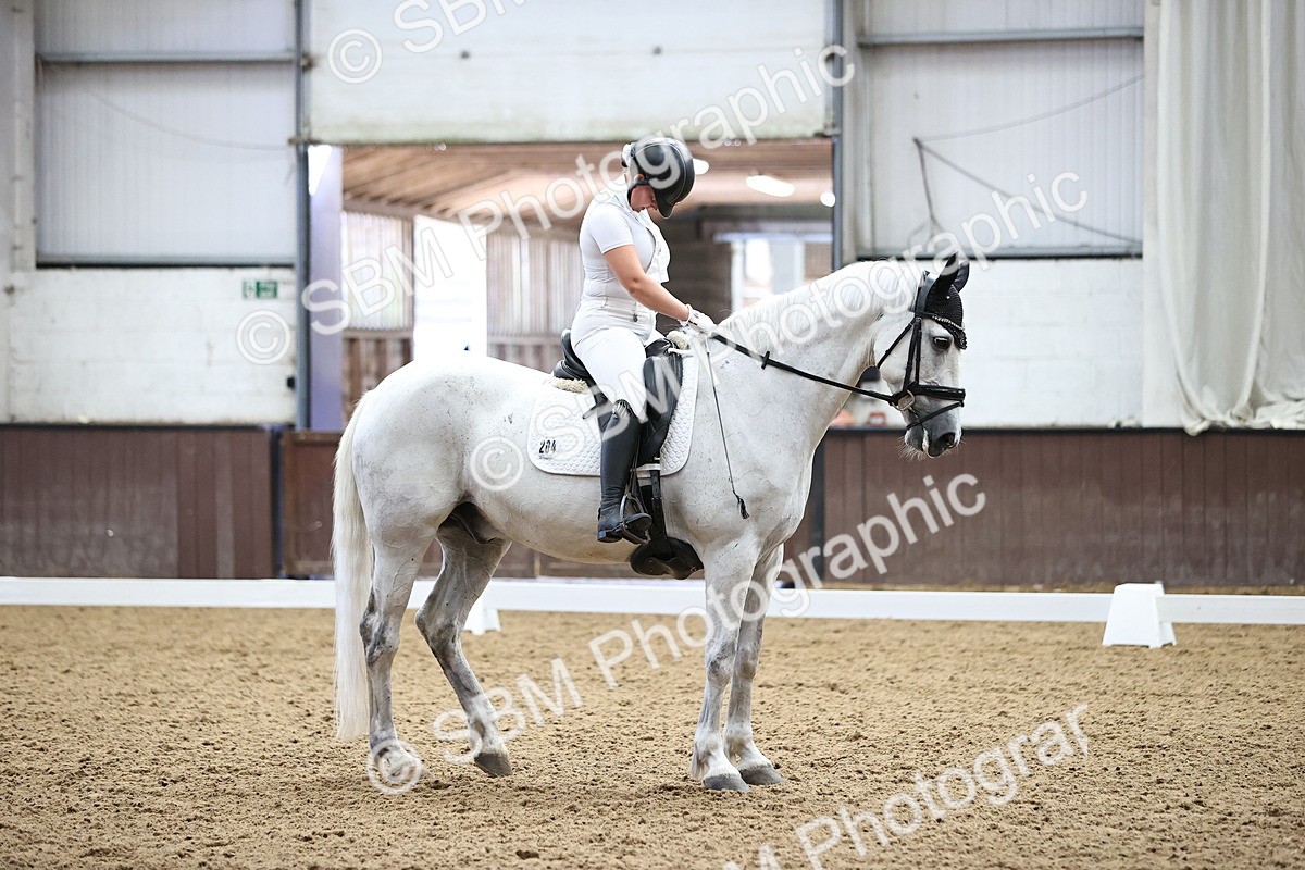 SBM_000924 - Novice 4 Warm Up