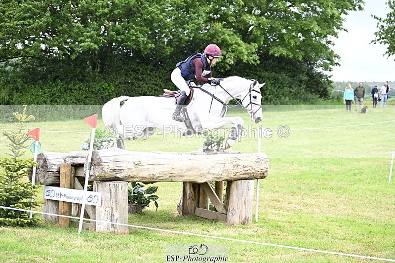 250524A-104651-09087 - A-065-Beatrice.Montgomerie-JAG.WOMANIZER.LADY