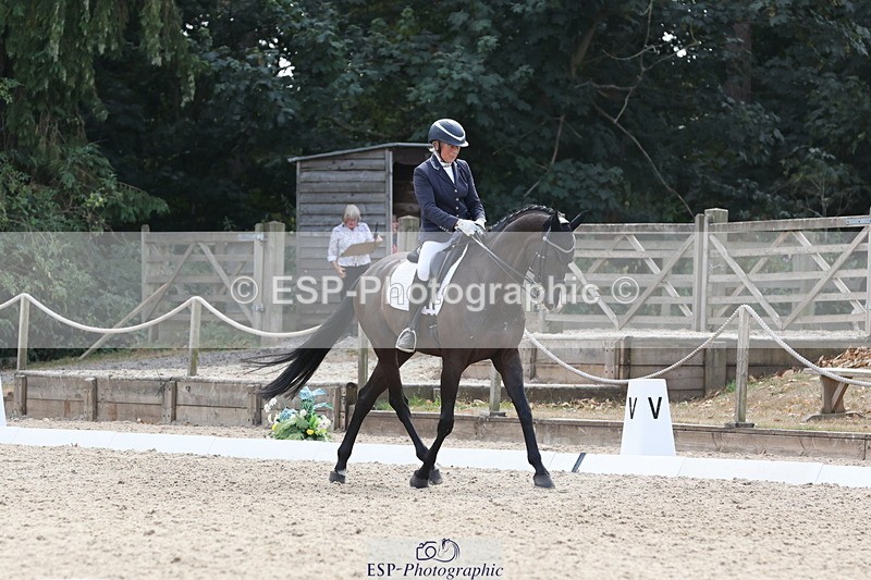 250809A-150738-04488 - 043-Louise.HutchinsonKingstone-W