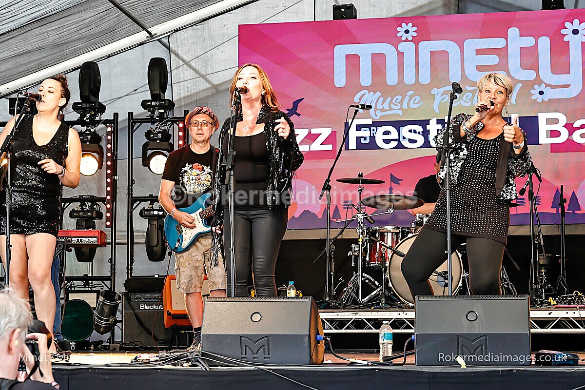 _MGL7299 - MINETY 2025