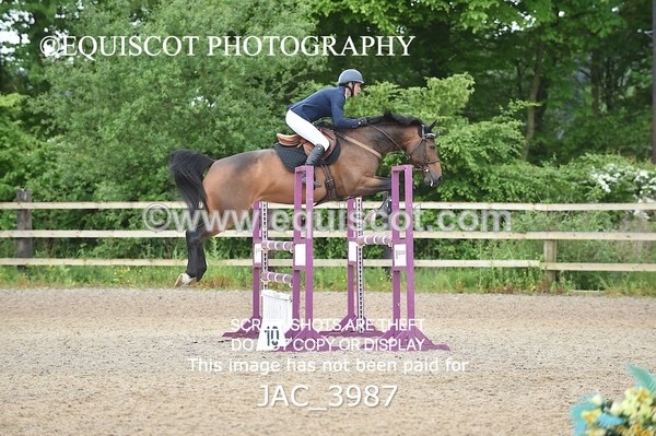 JAC_3987 - CLASS 4 - SAT -Senior Newcomers/ 1.10m Open