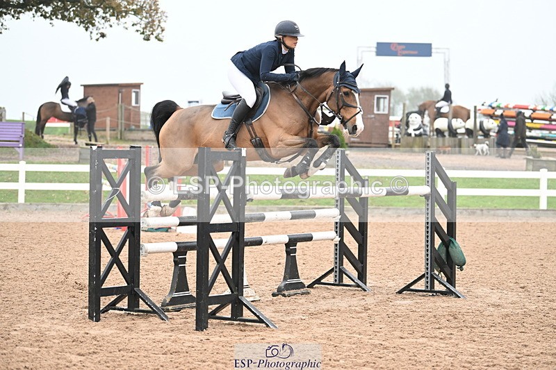 241102A-123709-04598 - SAT Cls 15 Foxhunter and 1.20m Open