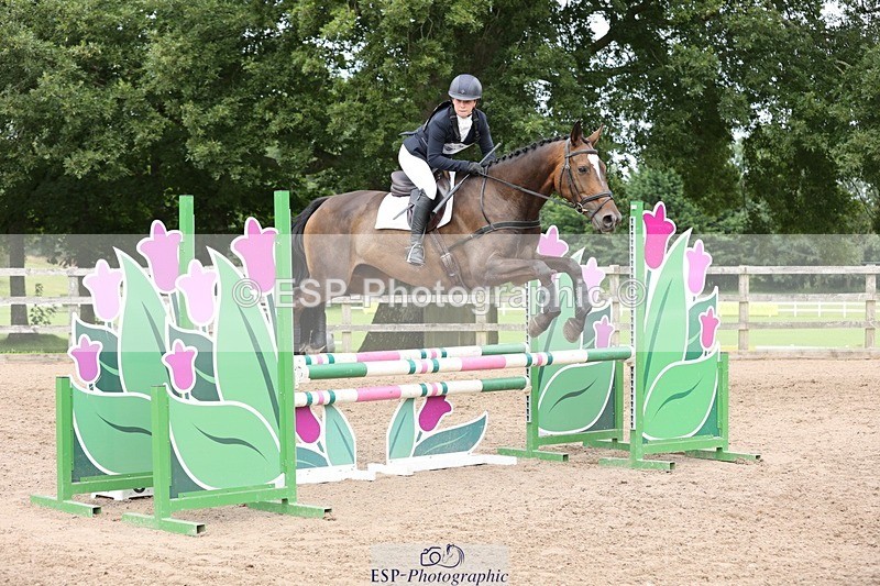 240803-141144-05958 - 183-Amelia_Hendy-WHISTLEDOWN_STAR