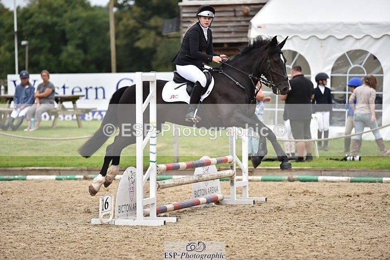 240802-103106-00858 - 70cm Round 1