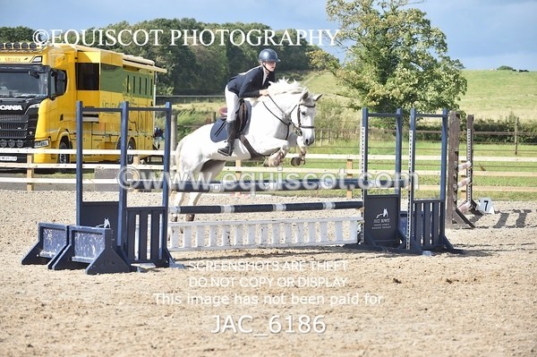 JAC_6186 - CLASS 7 SAT Blue Chip Pony Newcomers/ 1m Open