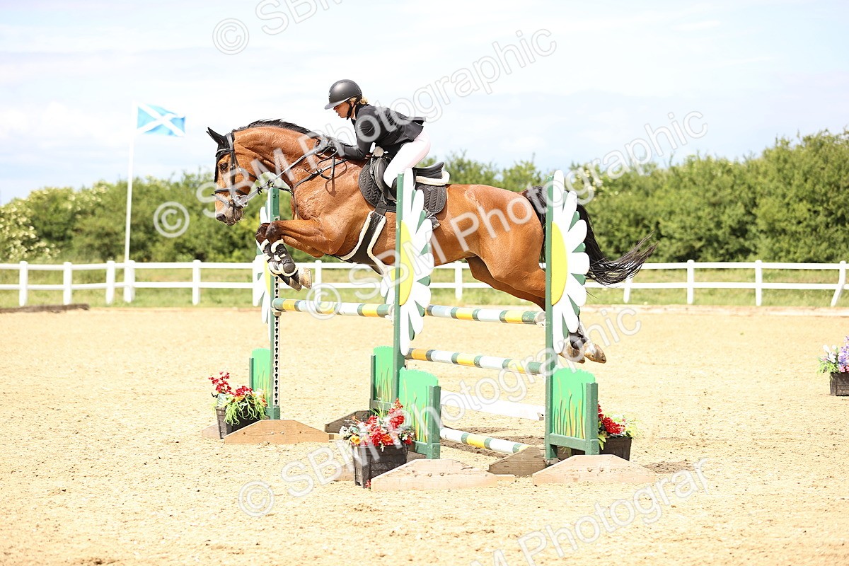 SBM_007847 - Class 19 - Senior Newcomers - 1.10m