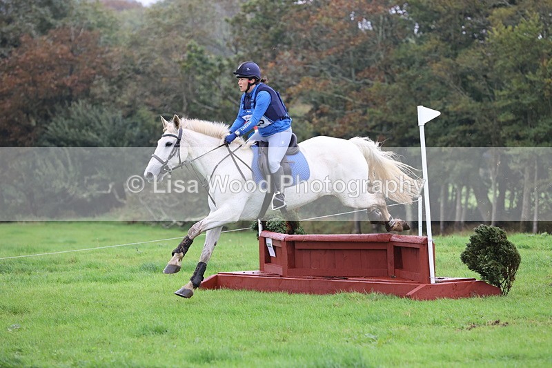 JPP_5229 - Class 2:  70cm: Zig Zag