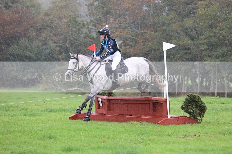 JPP_5172 - Class 2:  70cm: Zig Zag