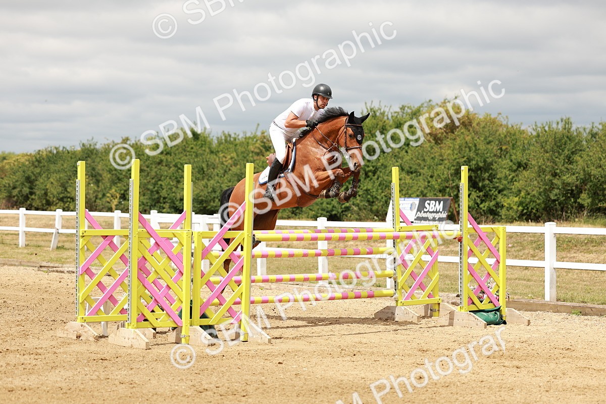 SBM_018362 - Class 21 - Senior Newcomers Championship 2d Rd