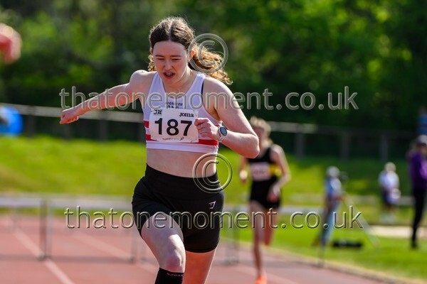 East25Sun-929105 - Track Female