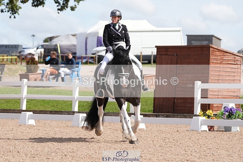 250906-122909-02195 - 014-Katrina.EllisSilverstor.IV