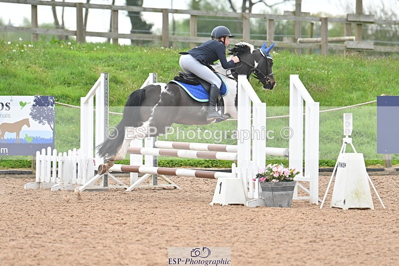 240505A-091700-03460 - Cls 1 Pony Intro 70cm