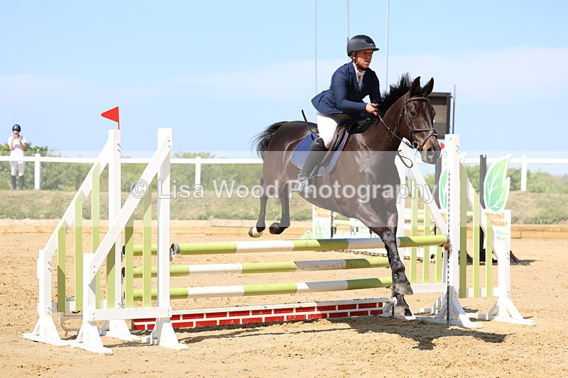 3E7A5797 - Class 4: Senior BN/90cm open