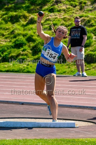 West25Sat-926944 - Field Female