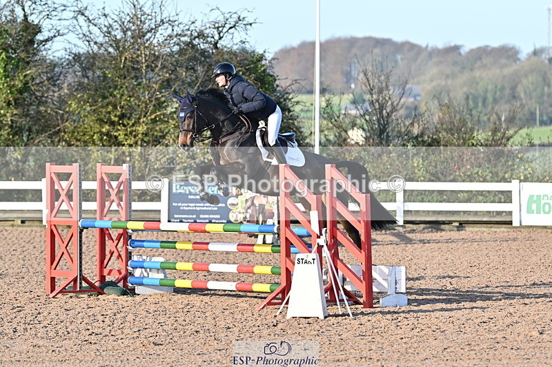 241113A-093254-00035 - Cls 01A&B Brit Nov & 90cm Open