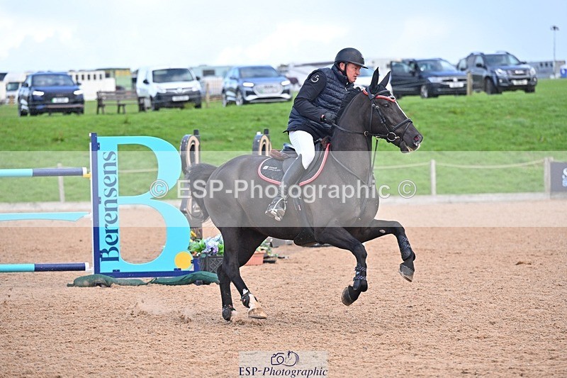 250912-122422-04259 - Cls 18 National 1.30m Open