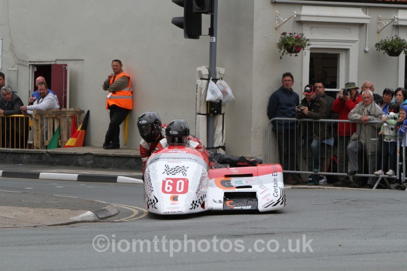 Dean Nicholls & Paul Skinner - Sure Sidecar Race 2