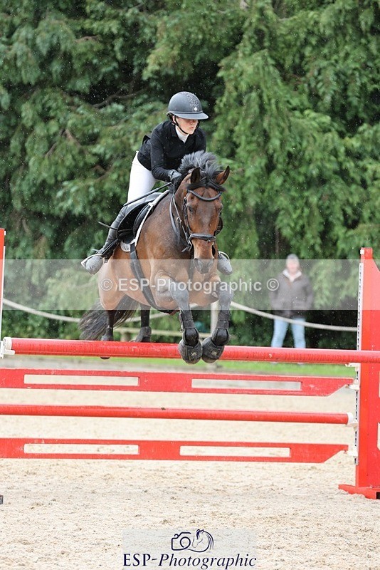 240615-131930-01625 - Cls 4 Snr Newcomers and 1.10m Open