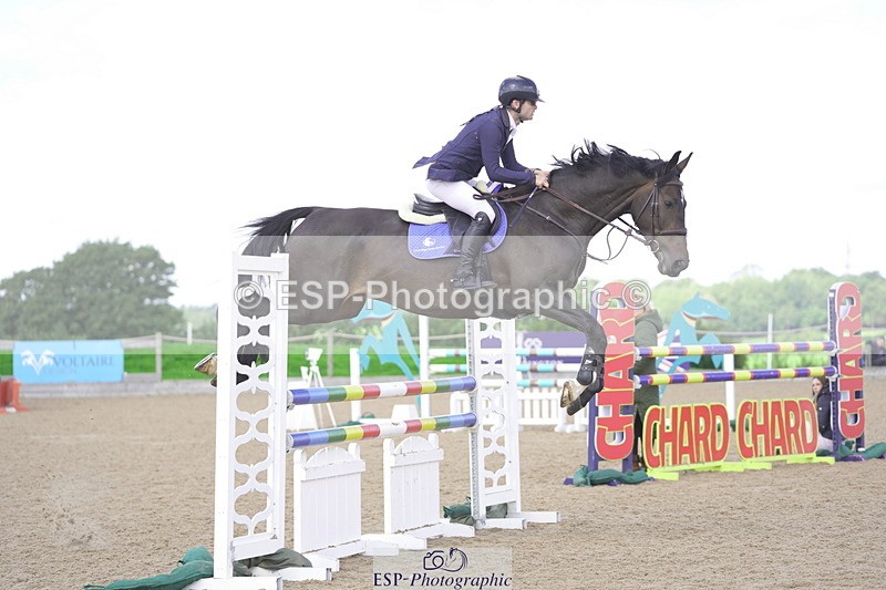 230806A-110512-01504 - Cls 13 Snr Newcomers & 1.10m Open