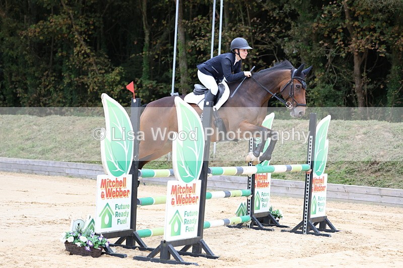 3E7A3108 - Class 8: Senior Newcomers/1.10m open