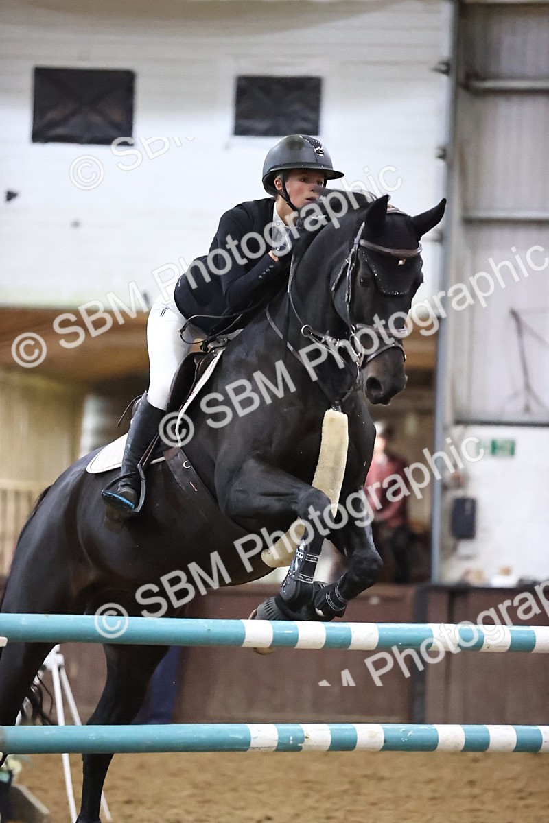 SBM_003833 - Class 12 - Senior Foxhunter 1.20m