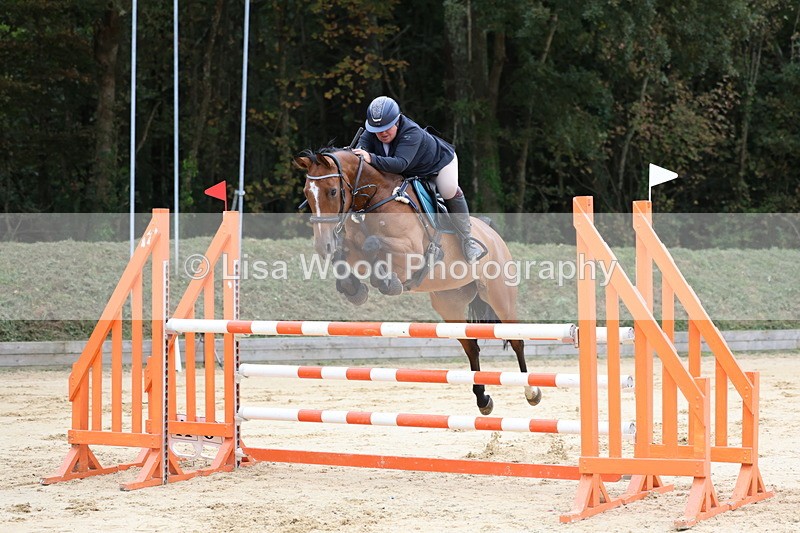 3E7A3148 - Class 8: Senior Newcomers/1.10m open
