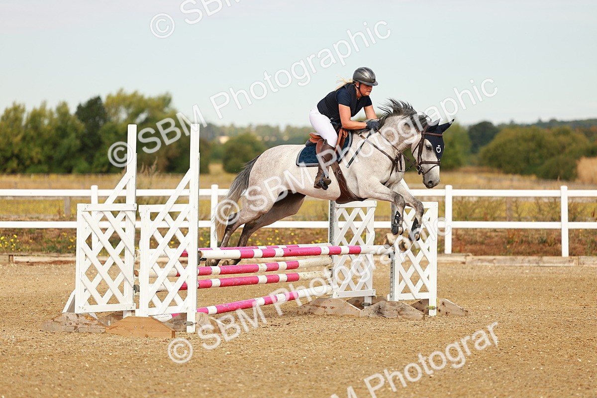 SBM_001965 - Class 8 - Clear Round