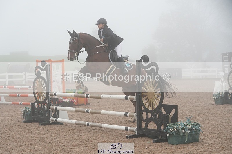 251003-102130-00041 - Cls 6 British Novice and 90cm