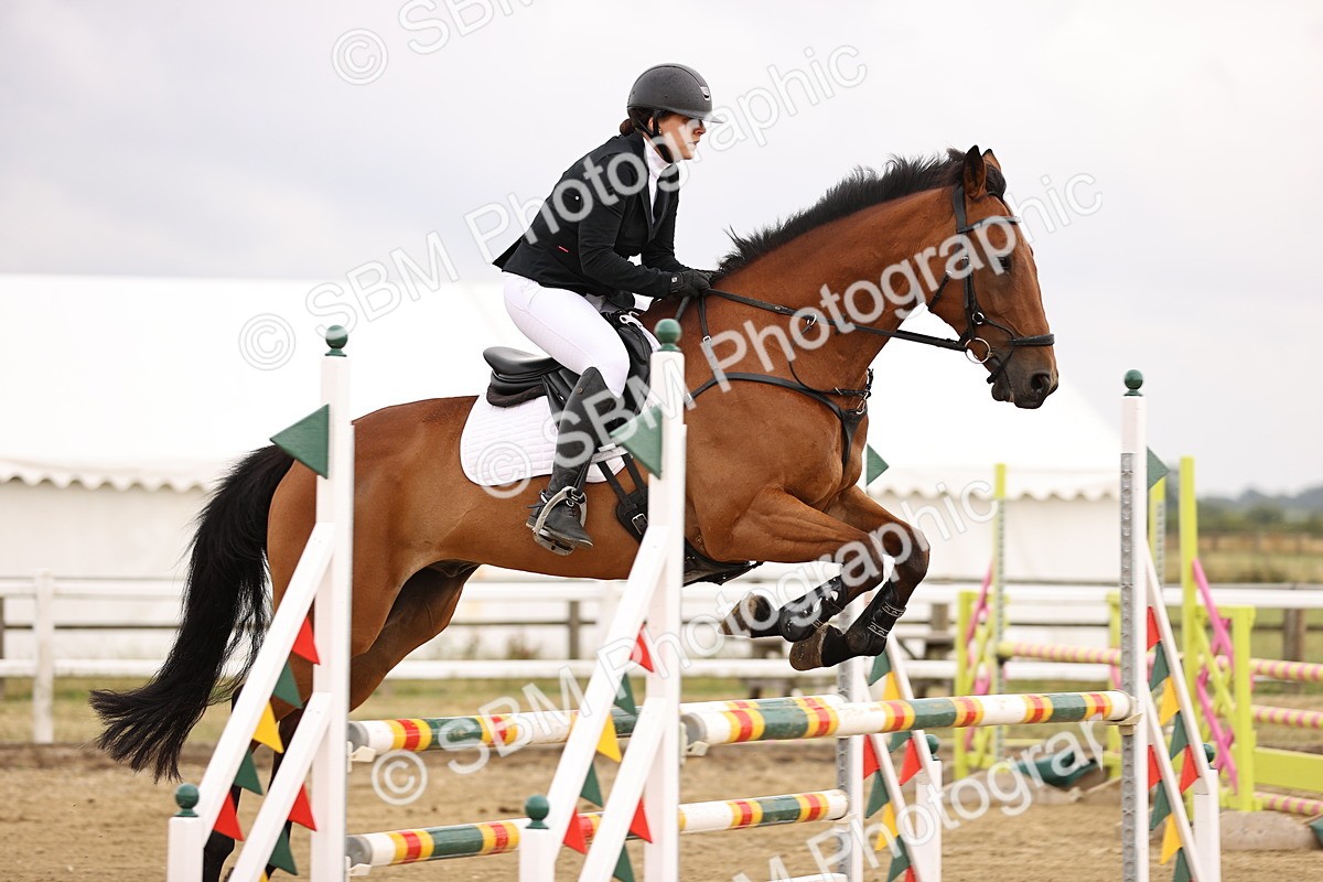 SBM_026483 - Class 12 - Amateur Championship Qualifier 1.05m