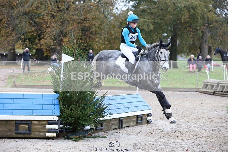 231118-142145-02242 - Cls 3 90cm