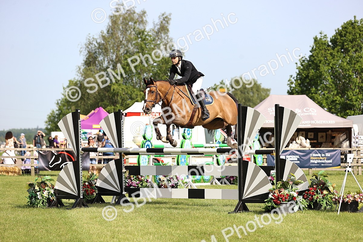 SBM_01399 - Class 200 - Martin Grant Homes Welcome Stakes 1.25m Open