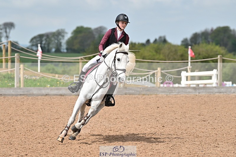 240506A-123912-08742 - Cls 5 Pony Foxhunter & 1.10m Open