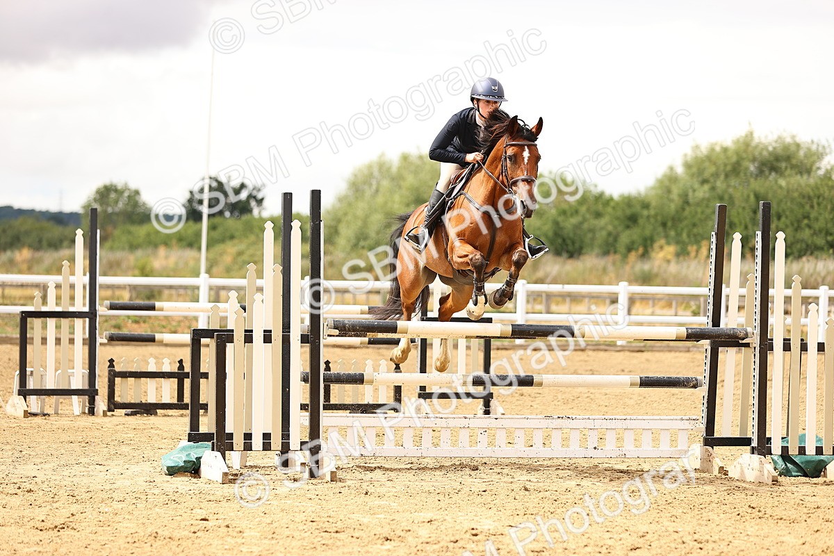 SBM_026847 - Class 13 - Senior Newcomers - 1.10m