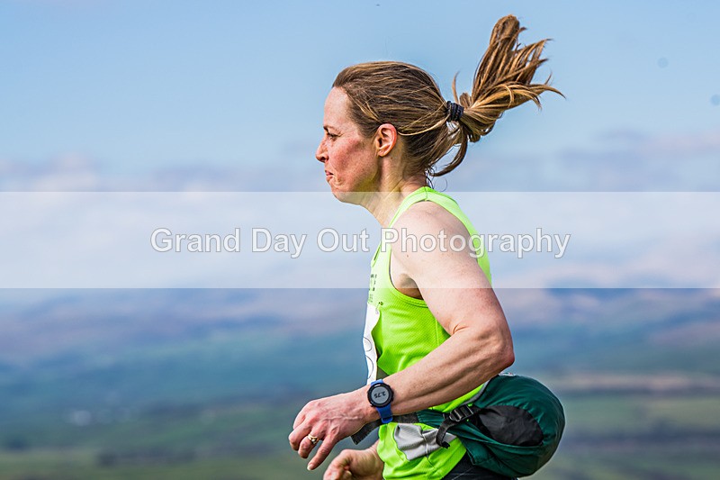 Arant haw-299 - Kendal Winter League Arant Haw Fell Races Sunday 2nd April 2023