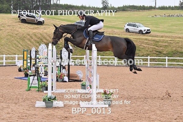BPP_0013 - CLASS 25 SUN HOYS Redpost Equestrian Senior Foxhunter Second Round