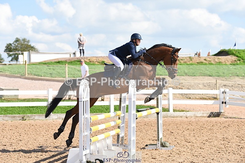 230915A-145756-00717 - Cls 12 1.05m Amateur Qualifier