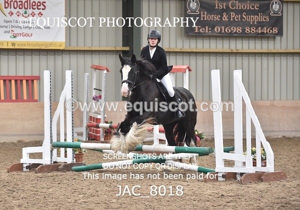 JAC_8018 - CLASS 4 NOVICE 50CM