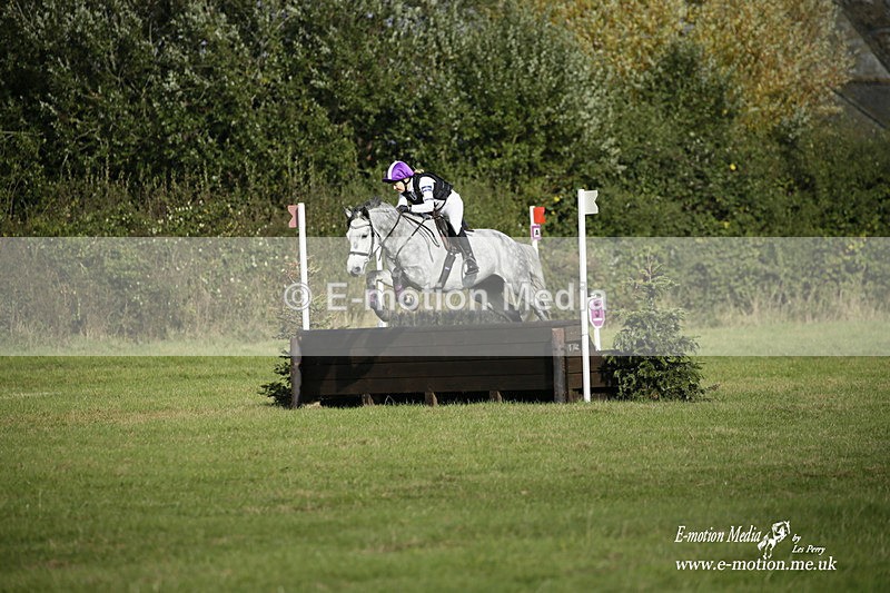  WWHT 171021 3514 - Intermediate Pairs (0.90m)  17/10/21