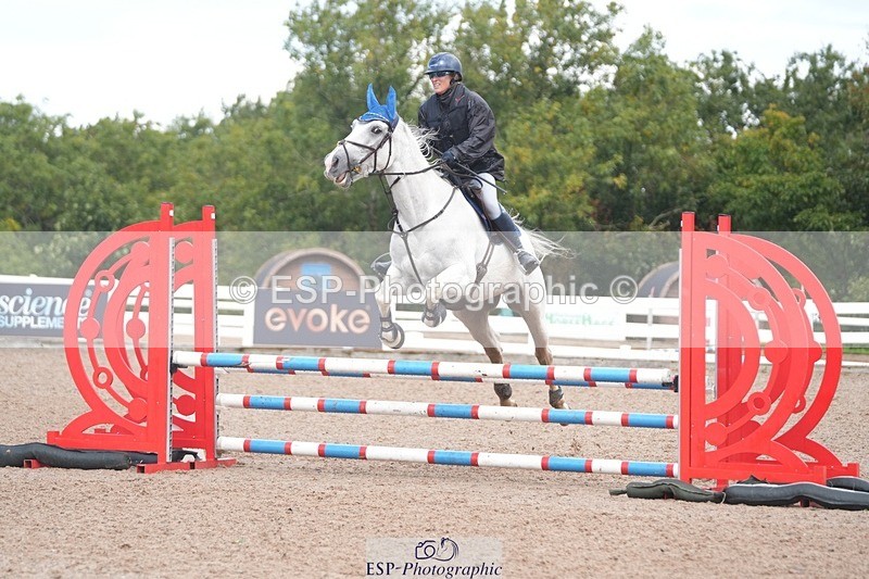 250911-124032-01285 - Cls 11 85cm Amateur Champ