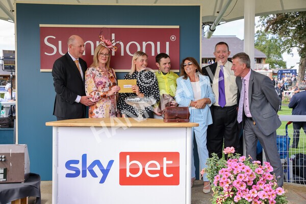 yr17082022r1-076 - Race 1 1.50pm Sky Bet & Symphony Group Stakes