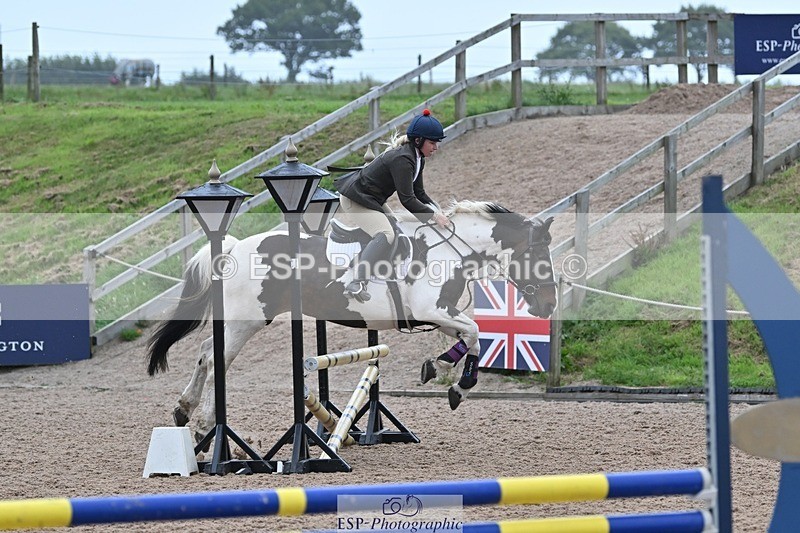 240813-175011-00511 - Classes 5 A&B & 6 80cm