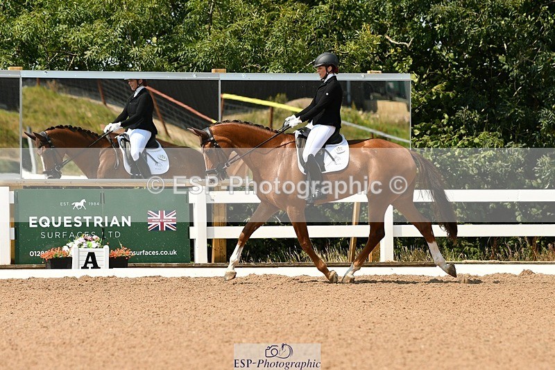 250817-124730-09725 - 088-Alice.De.SoerLauretta.S