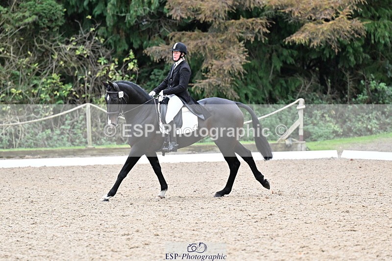 251022A-152055-00517 - B-111-Polly.Walker