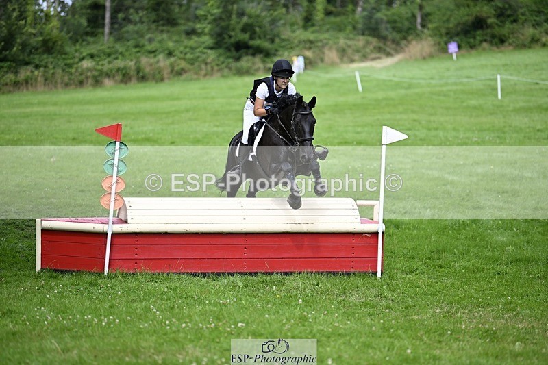 240803-143104-08235 - 220-Eleanor_Newcombe-MR_DARCY