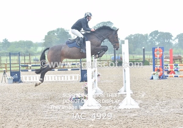 JAC_4929 - CLASS 16 SUN Senior Newcomers/ 1.10m Open