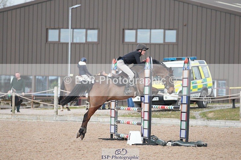 250308-124617-00817 - Cls 9 Pony Newcomers and 1m