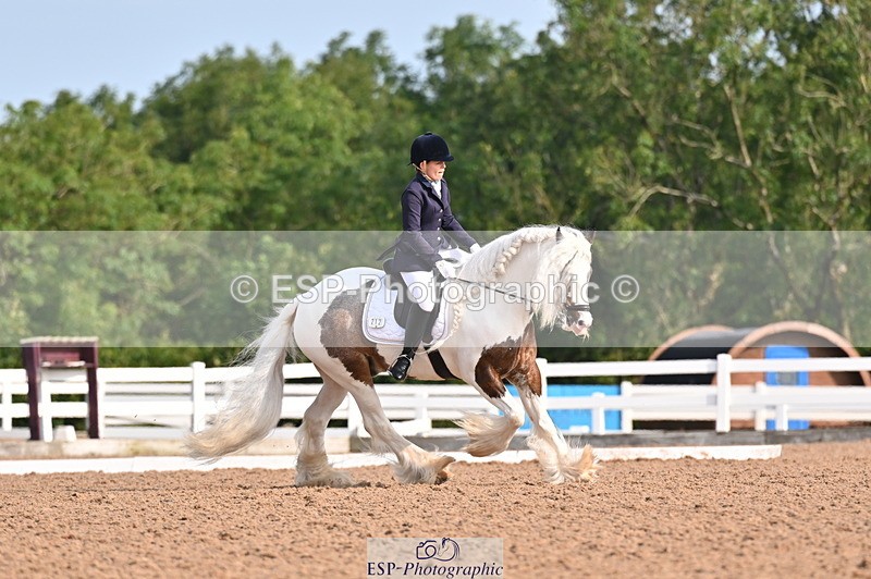 240817A-094028-06683 - 212-Emma.Lomas-My.last.rolo