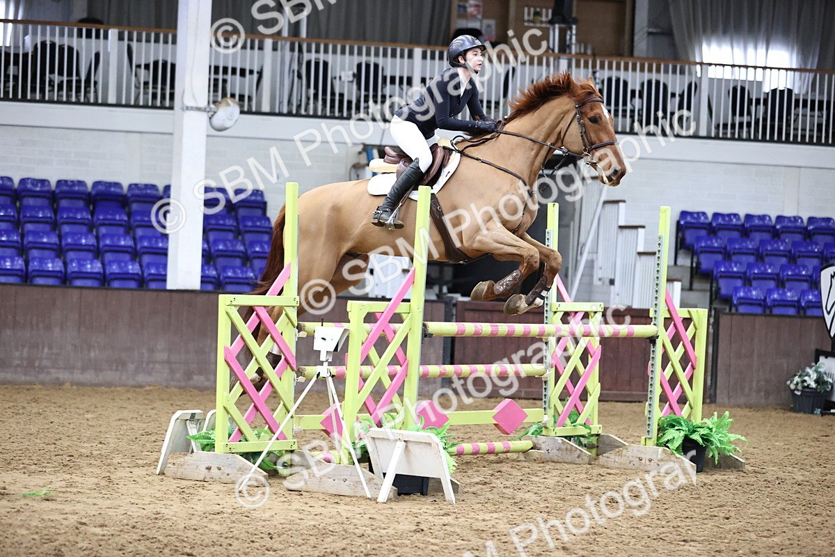 SBM_005440 - Class 17 - Senior Newcomers 1.10m