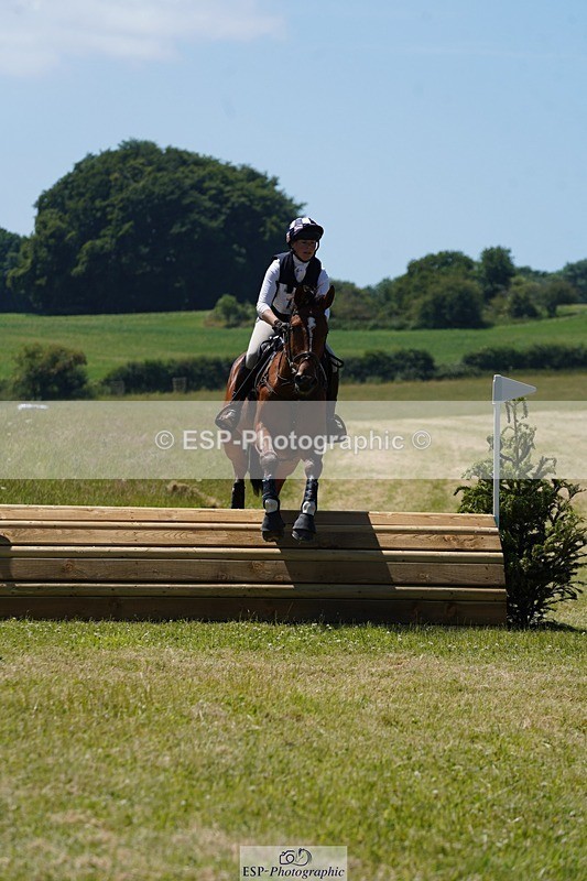 240629X-120244-1852 - 012-Hannah_Smith-NIVARN_A