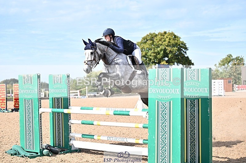 251001-135114-00409 - Cls 4 Newcomers and 1.10m Open